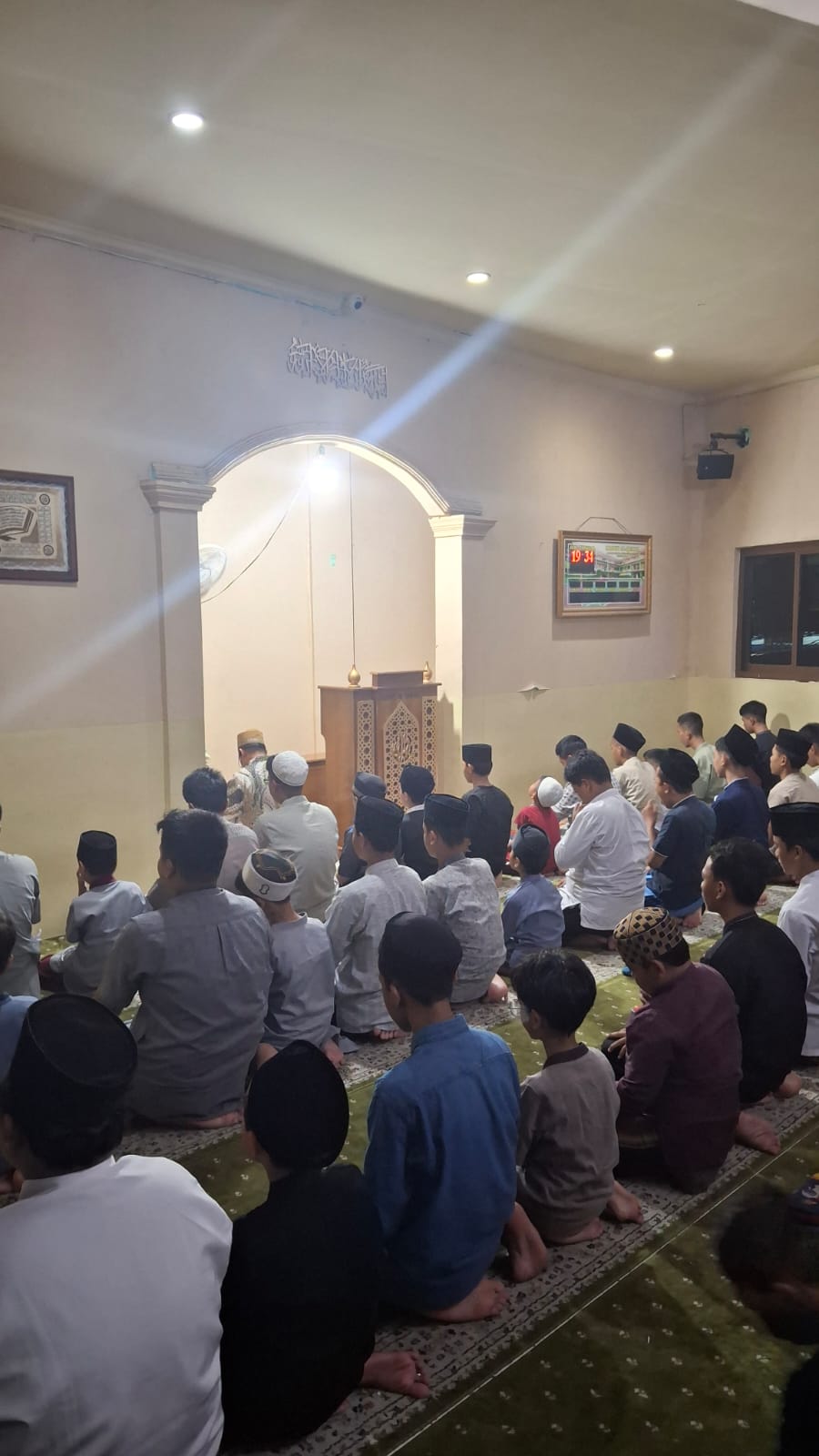 Tarawih Berjamaah dan Tadarus Al-Quran: Semangat Ramadhan Siswa Al-Qomar Tak Pernah Padam
