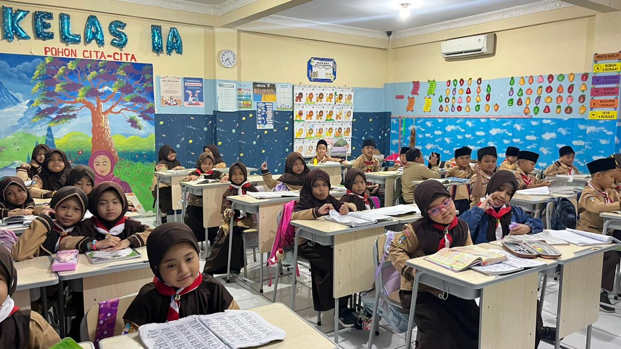 Puasa Bukan Halangan: Semangat Belajar Siswa Al-Qomar Justru Makin Membara di Bulan Ramadhan