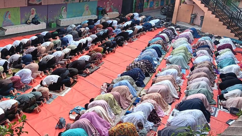 Khidmat dan Penuh Makna, Al-Qomar Muthmainnah Laksanakan Kegiatan Kurban Idul Adha 1447 H