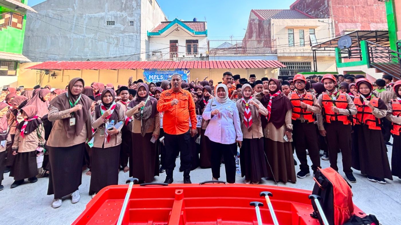 MPLS SD dan SMP Al-Qomar Diisi Simulasi Gempa dan Kebakaran Bersama BPBD Propinsi DKI Jakarta