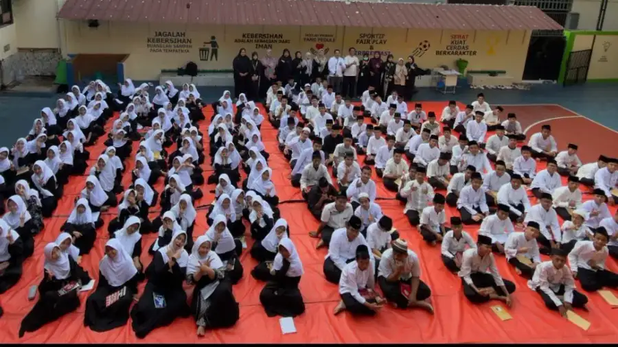 MABIT SMPIT Al Qomar: Membina Iman, Takwa, dan Karakter Qurani